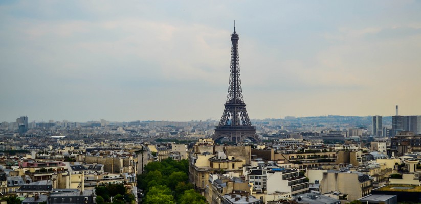 What are the off the beaten path attractions of Paris?