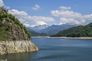 Vidraru Lake - the third stop on the Transfagarasan road