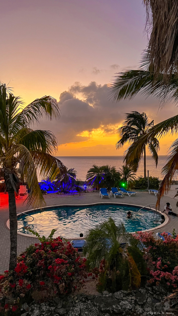 Pool in Curacao